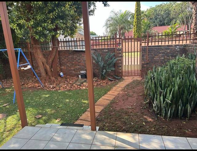 3 BEDROOM TOWNHOUSE FOR SALE IN THE ORCHARDS